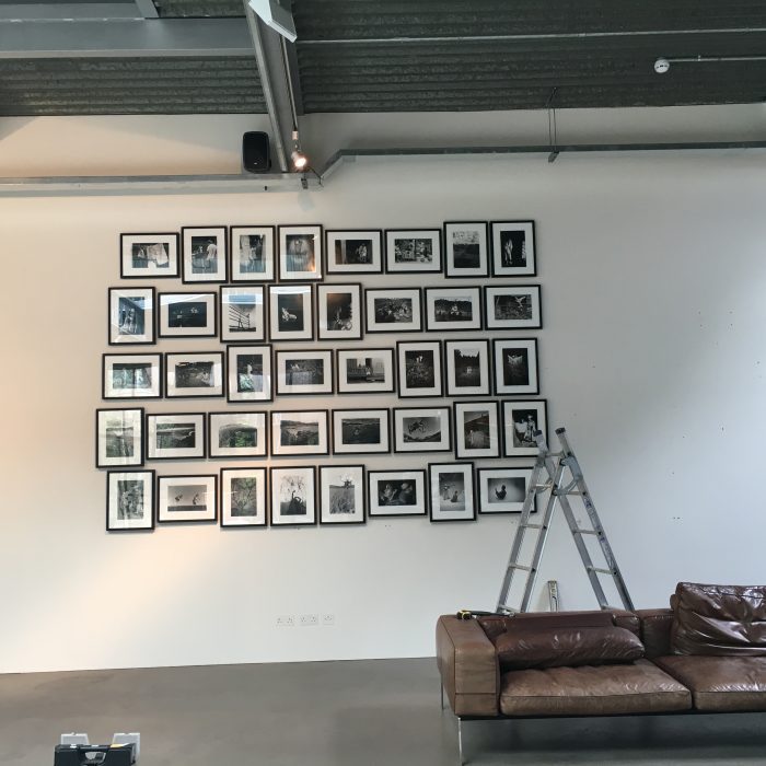 B/w pictures installation